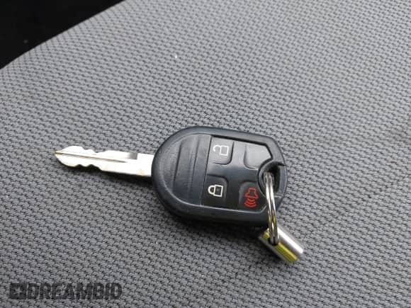 2012 Ford F-150 XLT z VIN 1FTFX1EF8CFB49783, wystawiony jako IAAI lot #43511673 z przebiegiem 109 393 mil mil oraz . Historia ofert i sprzedaży dostępna na DreamBid. Obrazek 11.