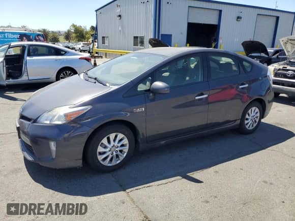 2015 Toyota Prius Advanced z VIN JTDKN3DP0F3073296, wystawiony jako Copart lot #66462785 z przebiegiem 219 721 mil mil oraz Czysty tytuł • Clean title. Historia ofert i sprzedaży dostępna na DreamBid. Obrazek 1.