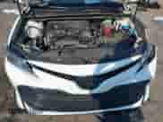 2020 Toyota Camry LE z VIN 4T1C11AKXLU922557, wystawiony jako IAAI lot #43231937 z przebiegiem 99 903 mil mil oraz . Historia ofert i sprzedaży dostępna na DreamBid. Obrazek 10.