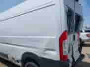 2023 Ram ProMaster Cargo z VIN 3C6LRVDG1PE535614, wystawiony jako IAAI lot #43086398 z przebiegiem 58 721 mil mil oraz . Historia ofert i sprzedaży dostępna na DreamBid. Obrazek 3.