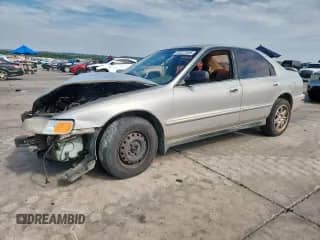 1997 Honda Accord Special Edition with VIN 1HGCD5608VA127104, listed as a Copart auction lot 69721435 with 262,075 mi miles and Salvage title. Bid and sale history available at DreamBid. Image 1.