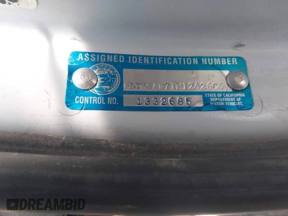 2021 Chevrolet Express Cargo with VIN 1GCWGAF71M1242604, listed as a IAAI auction lot 42525581 with Not provided miles and . Bid and sale history available at DreamBid. Image 9.