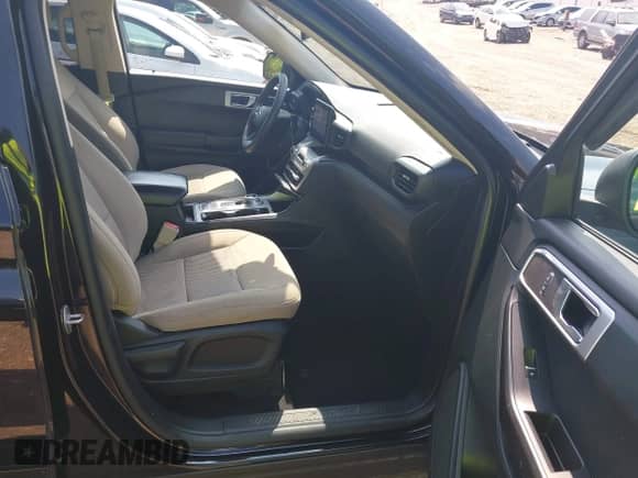 2021 Ford Explorer с VIN 1FMSK7BH1MGA42135, выставлен на аукционе IAAI как лот 43009483 с пробегом 107 997 миль миль и . История ставок и продаж доступна на DreamBid. Изображение 5.