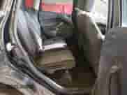 2017 Ford Escape SE z VIN 1FMCU9G93HUA51521, wystawiony jako IAAI lot #43052205 z przebiegiem 93 947 mil mil oraz . Historia ofert i sprzedaży dostępna na DreamBid. Obrazek 8.