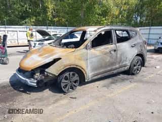 2014 Hyundai Santa Fe with VIN 5XYZUDLBXEG185949, listed as a IAAI auction lot 43249188 with Not provided miles and . Bid and sale history available at DreamBid. Image 2.