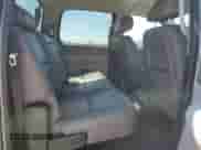 2014 Chevrolet Silverado 2500HD Work Truck z VIN 1GC1KVC83EF137290, wystawiony jako Copart lot #80095975 z przebiegiem 163 019 mil mil oraz Szkoda całkowita • Salvage title. Historia ofert i sprzedaży dostępna na DreamBid. Obrazek 10.