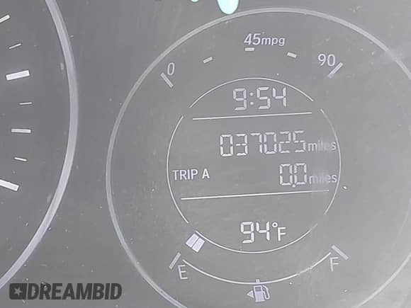 2021 Honda HR-V LX with VIN 3CZRU5H35MM731334, listed as a IAAI auction lot 42385326 with 37,025 mi miles and . Bid and sale history available at DreamBid. Image 16.