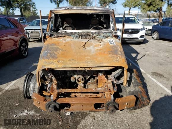 2007 Jeep Wrangler Unlimited X с VIN 1J4GA39137L147165, выставлен на аукционе Copart как лот 46220825 с пробегом Не указан миль и На запчасти • Non repairable. История ставок и продаж доступна на DreamBid. Изображение 5.