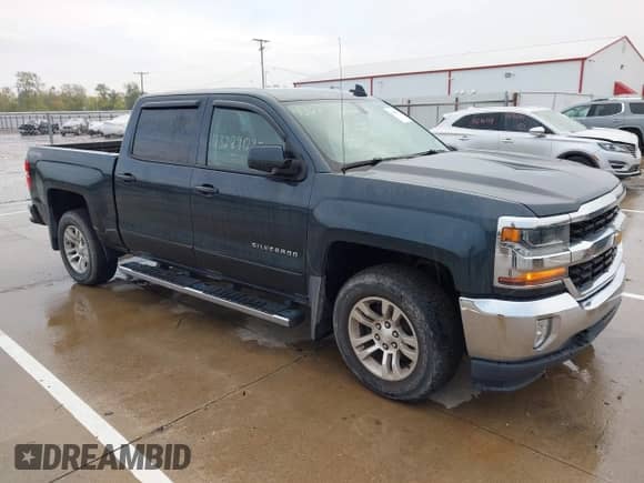2017 Chevrolet Silverado 1500 LT с VIN 3GCUKREC8HG414668, выставлен на аукционе IAAI как лот 43289032 с пробегом 185 280 миль миль и . История ставок и продаж доступна на DreamBid. Изображение 1.