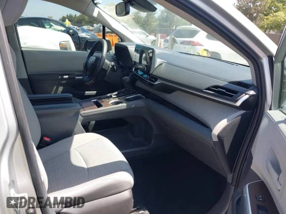 2022 Toyota Sienna LE с VIN 5TDBSKFC4NS070394, выставлен на аукционе IAAI как лот 42898514 с пробегом 130 439 миль миль и . История ставок и продаж доступна на DreamBid. Изображение 5.