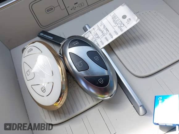 2024 Hyundai Santa Fe SEL with VIN 5NMP24G10RH007199, listed as a IAAI auction lot 41964552 with 13,417 mi miles and . Bid and sale history available at DreamBid. Image 11.