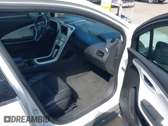2012 Chevrolet Volt with VIN 1G1RD6E42CU102416, listed as a IAAI auction lot 43281226 with Not provided miles and . Bid and sale history available at DreamBid. Image 5.