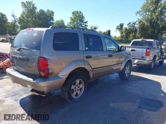 2007 Dodge Durango SLT with VIN 1D8HB48P87F558659, listed as a IAAI auction lot 40526765 with 155,984 mi miles and . Bid and sale history available at DreamBid. Image 4.