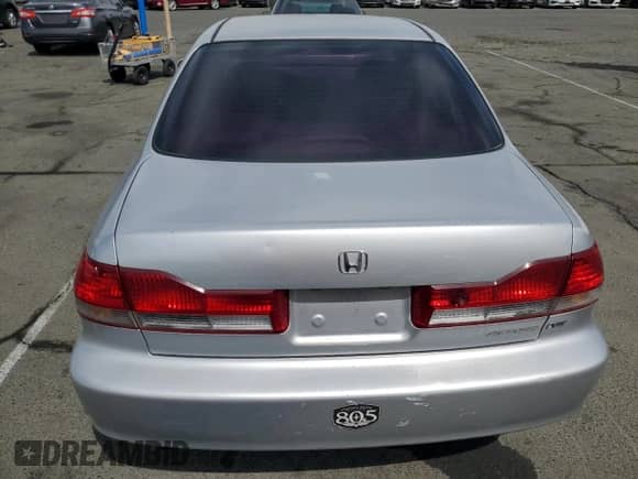 2001 Honda Accord EX with VIN 1HGCG16581A021998, listed as a Copart auction lot 72025055 with 208,739 mi miles and Clean title. Bid and sale history available at DreamBid. Image 6.