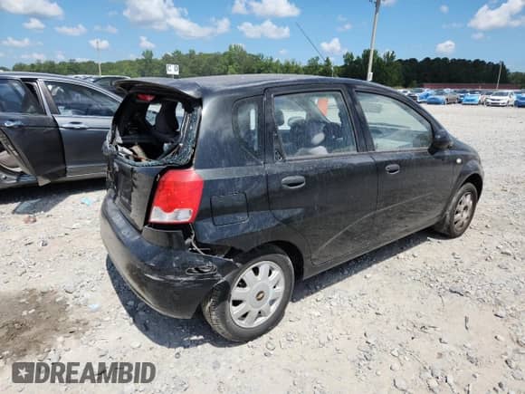 2005 Chevrolet Aveo LT с VIN KL1TG62635B497335, выставлен на аукционе Copart как лот 64550455 с пробегом 121 808 миль миль и Списание • Salvage title. История ставок и продаж доступна на DreamBid. Изображение 3.