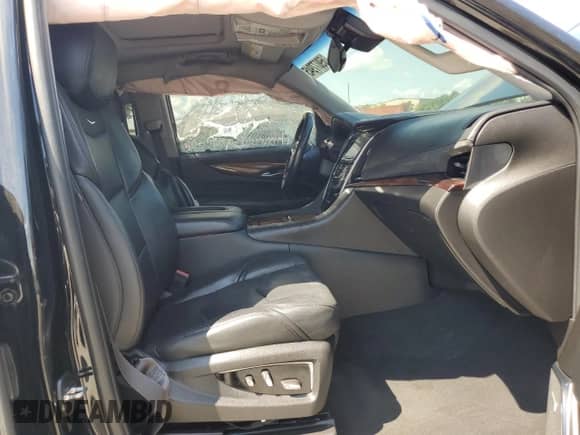 2015 Cadillac Escalade Premium с VIN 1GYS3NKJ1FR548378, выставлен на аукционе Copart как лот 69077945 с пробегом 154 652 миль миль и Списание • Salvage title. История ставок и продаж доступна на DreamBid. Изображение 7.