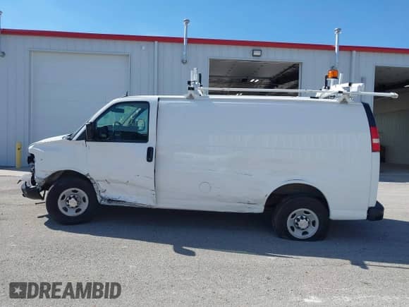 2015 Chevrolet Express Cargo with VIN 1GCWGFCFXF1154470, listed as a IAAI auction lot 42664806 with Not provided miles and . Bid and sale history available at DreamBid. Image 14.
