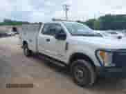 2017 Ford F-250 z VIN 1FD7X2BT3HED33204, wystawiony jako IAAI lot #42763137 z przebiegiem 125 270 mil mil oraz . Historia ofert i sprzedaży dostępna na DreamBid. Obrazek 1.