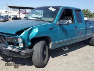 1995 GMC Sierra 1500 with VIN 1GTGC29N5SE541812, listed as a Copart auction lot 72408103 with 193,899 mi miles and Salvage title. Bid and sale history available at DreamBid. Image 1.