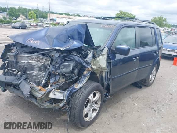 2013 Honda Pilot EX-L with VIN 5FNYF4H62DB072097, listed as a IAAI auction lot 42385561 with Not provided miles and . Bid and sale history available at DreamBid. Image 2.