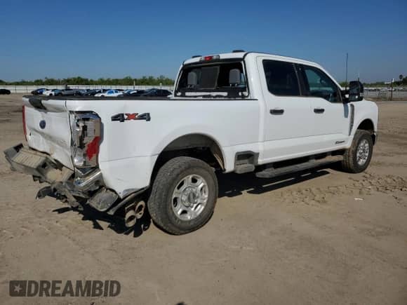 2025 Ford F-250 XL z VIN 1FT7W2BT7SEC03960, wystawiony jako Copart lot #81494975 z przebiegiem 13 232 mil mil oraz Szkoda całkowita • Salvage title. Historia ofert i sprzedaży dostępna na DreamBid. Obrazek 3.