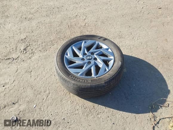 2024 Hyundai Elantra SEL z VIN KMHLM4DG8RU637283, wystawiony jako IAAI lot #43202951 z przebiegiem 32 432 mil mil oraz . Historia ofert i sprzedaży dostępna na DreamBid. Obrazek 12.