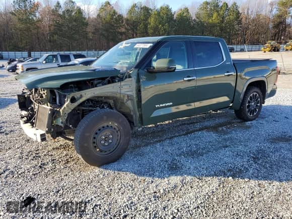2023 Toyota Tundra Limited Hybrid z VIN 5TFJC5DB9PX014422, wystawiony jako Copart lot #84027584 z przebiegiem 62 290 mil mil oraz Szkoda całkowita • Salvage title. Historia ofert i sprzedaży dostępna na DreamBid. Obrazek 1.