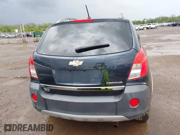 2014 Chevrolet Captiva Sport LS z VIN 3GNAL2EK4ES626739, wystawiony jako IAAI lot #42160552 z przebiegiem 89 584 mil mil oraz . Historia ofert i sprzedaży dostępna na DreamBid. Obrazek 17.