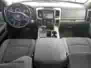 2013 Ram 1500 Big Horn z VIN 1C6RR7LT5DS526332, wystawiony jako Copart lot #89554615 z przebiegiem 114 921 mil mil oraz Szkoda całkowita • Salvage title. Historia ofert i sprzedaży dostępna na DreamBid. Obrazek 8.