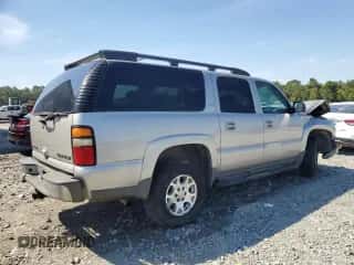 2005 Chevrolet Suburban LS z VIN 3GNFK16Z65G170437, wystawiony jako Copart lot #70269704 z przebiegiem 322 030 mil mil oraz Szkoda całkowita • Salvage title. Historia ofert i sprzedaży dostępna na DreamBid. Obrazek 3.