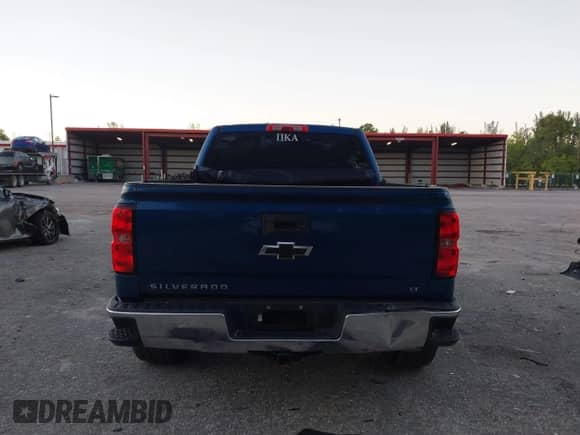 2016 Chevrolet Silverado 1500 LT z VIN 3GCPCREC4GG236492, wystawiony jako IAAI lot #43440799 z przebiegiem Nie podano mil oraz . Historia ofert i sprzedaży dostępna na DreamBid. Obrazek 16.