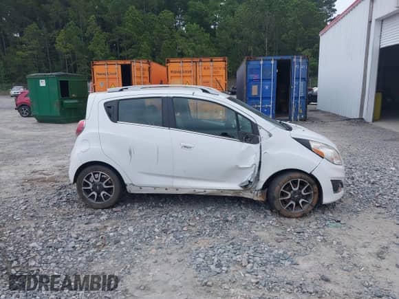 2014 Chevrolet Spark LT с VIN KL8CF6S90EC412170, выставлен на аукционе IAAI как лот 42355370 с пробегом 122 266 миль миль и . История ставок и продаж доступна на DreamBid. Изображение 13.