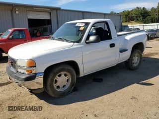 2002 GMC Sierra 1500 SL z VIN 1GTEC14V62Z321533, wystawiony jako Copart lot #76957904 z przebiegiem 203 055 mil mil oraz Szkoda całkowita • Salvage title. Historia ofert i sprzedaży dostępna na DreamBid. Obrazek 1.