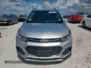 2017 Chevrolet Trax LT z VIN KL7CJLSB7HB151117, wystawiony jako Copart lot #70822215 z przebiegiem 128 264 mil mil oraz Szkoda całkowita • Salvage title. Historia ofert i sprzedaży dostępna na DreamBid. Obrazek 5.