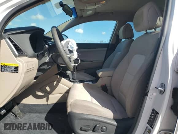 2017 Hyundai Tucson SE с VIN KM8J33A47HU423849, выставлен на аукционе Copart как лот 86526805 с пробегом 59 806 миль миль и На запчасти • Non repairable. История ставок и продаж доступна на DreamBid. Изображение 7.