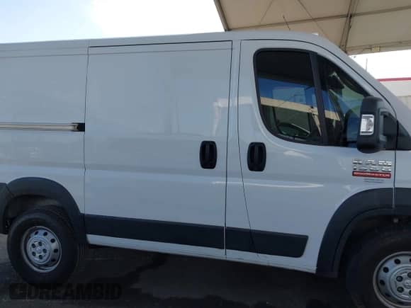 2021 Ram ProMaster Cargo с VIN 3C6LRVNG0ME546386, выставлен на аукционе IAAI как лот 42076223 с пробегом 73 628 миль миль и . История ставок и продаж доступна на DreamBid. Изображение 12.