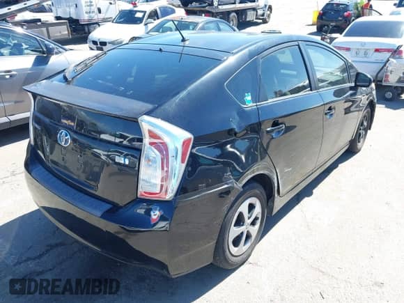 2014 Toyota Prius Two z VIN JTDKN3DU9E1815114, wystawiony jako IAAI lot #43465036 z przebiegiem 184 741 mil mil oraz . Historia ofert i sprzedaży dostępna na DreamBid. Obrazek 4.
