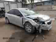 2013 Chevrolet Cruze LS с VIN 1G1PB5SH1D7256467, выставлен на аукционе Copart как лот 55423835 с пробегом 101 261 миль миль и Списание • Salvage title. История ставок и продаж доступна на DreamBid. Изображение 4.