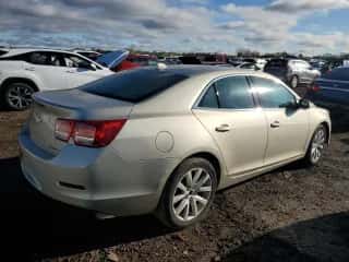 2014 Chevrolet Malibu LT z VIN 1G11E5SL6EF284063, wystawiony jako Copart lot #82710345 z przebiegiem 137 418 mil mil oraz Czysty tytuł • Clean title. Historia ofert i sprzedaży dostępna na DreamBid. Obrazek 3.