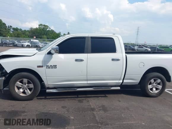 2018 Ram 1500 Big Horn с VIN 1C6RR6TT0JS160558, выставлен на аукционе IAAI как лот 42960290 с пробегом 185 627 миль миль и . История ставок и продаж доступна на DreamBid. Изображение 14.