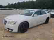 2014 Chrysler 300 с VIN 2C3CCAAG6EH307122, выставлен на аукционе Copart как лот 70677915 с пробегом 75 609 миль миль и Списание • Salvage title. История ставок и продаж доступна на DreamBid. Изображение 1.