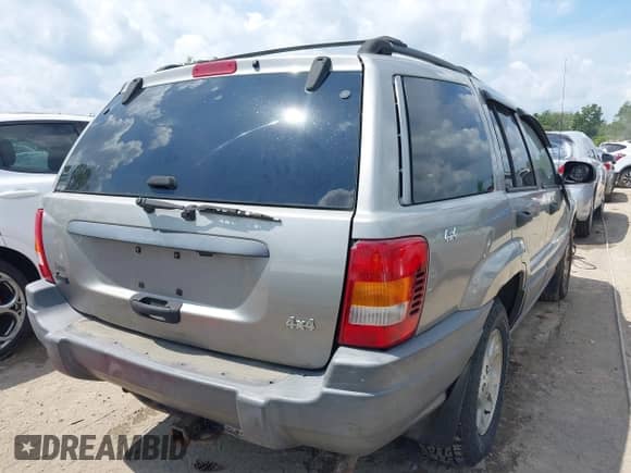 2001 Jeep Grand Cherokee Laredo с VIN 1J4GW48S01C501135, выставлен на аукционе IAAI как лот 42947832 с пробегом 239 728 миль миль и . История ставок и продаж доступна на DreamBid. Изображение 6.
