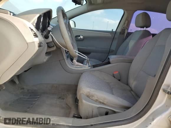 2009 Chevrolet Malibu 1FL with VIN 1G1ZG57B69F220107, listed as a Copart auction lot 82003975 with 251,653 mi miles and Clean title. Bid and sale history available at DreamBid. Image 7.