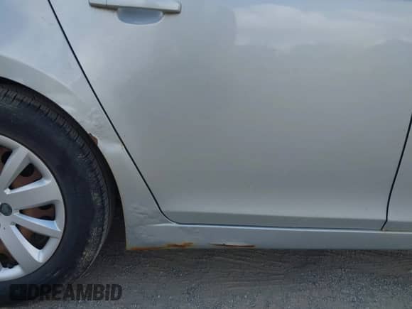 2011 Chevrolet Cruze LS с VIN 1G1PC5SH1B7276454, выставлен на аукционе IAAI как лот 43289303 с пробегом 138 701 миль миль и . История ставок и продаж доступна на DreamBid. Изображение 15.