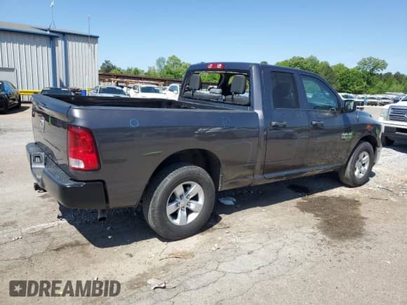 2021 Ram 1500 Tradesman z VIN 1C6RR6FG2MS508086, wystawiony jako Copart lot #52298695 z przebiegiem 49 090 mil mil oraz Szkoda całkowita • Salvage title. Historia ofert i sprzedaży dostępna na DreamBid. Obrazek 3.
