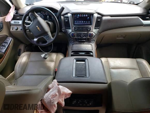 2020 Chevrolet Suburban Premier с VIN 1GNSKJKC6LR106993, выставлен на аукционе Copart как лот 87393274 с пробегом 128 649 миль миль и На запчасти • Non repairable. История ставок и продаж доступна на DreamBid. Изображение 8.