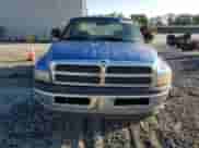 2000 Dodge 1500 z VIN 3B7HC12Z9YG128045, wystawiony jako Copart lot #72094865 z przebiegiem 136 887 mil mil oraz Szkoda całkowita • Salvage title. Historia ofert i sprzedaży dostępna na DreamBid. Obrazek 5.