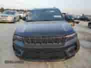 2025 Jeep Grand Cherokee Summit с VIN 1C4RJHEG1S8640375, выставлен на аукционе Copart как лот 44253355 с пробегом 961 миль миль и Чистый • Clean title. История ставок и продаж доступна на DreamBid. Изображение 5.