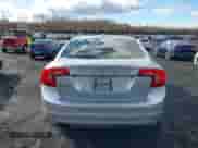 2015 Volvo S60 с VIN YV126MFA6F1311511, выставлен на аукционе IAAI как лот 41696723 с пробегом 136 780 миль миль и . История ставок и продаж доступна на DreamBid. Изображение 16.