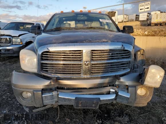 2008 Dodge 3500 Laramie with VIN 3D3MX49A28G188731, listed as a Copart auction lot 85247154 with 214,578 mi miles and Salvage title. Bid and sale history available at DreamBid. Image 5.